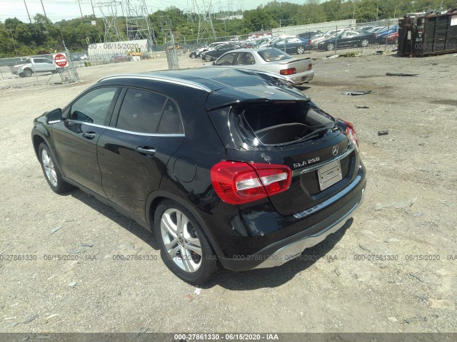 Photo 2 VIN: WDCTG4GB8KJ584890 - MERCEDES-BENZ GLA 