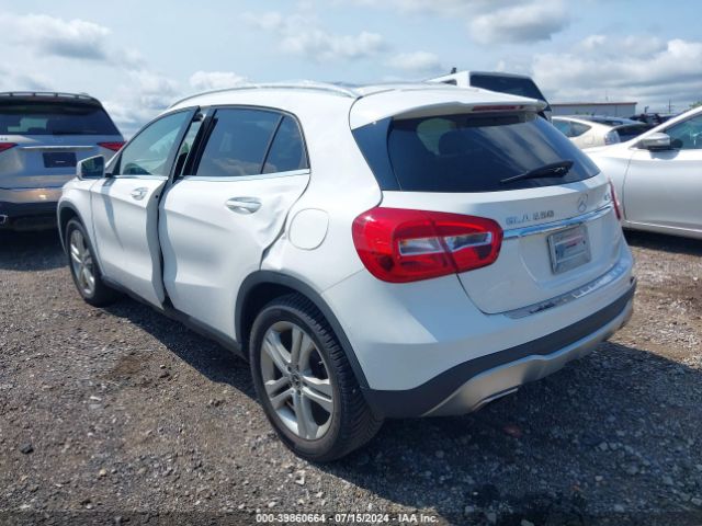 Photo 2 VIN: WDCTG4GB8KU004701 - MERCEDES-BENZ GLA-CLASS 