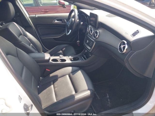 Photo 4 VIN: WDCTG4GB8KU004701 - MERCEDES-BENZ GLA-CLASS 