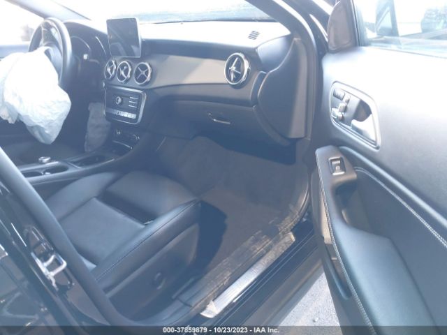 Photo 4 VIN: WDCTG4GB8LU025033 - MERCEDES-BENZ GLA 