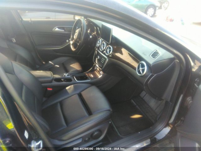 Photo 4 VIN: WDCTG4GB9GJ252366 - MERCEDES-BENZ GLA-CLASS 