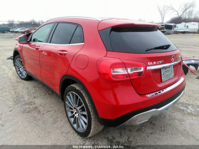 Photo 2 VIN: WDCTG4GB9JJ487664 - MERCEDES-BENZ GLA 250 