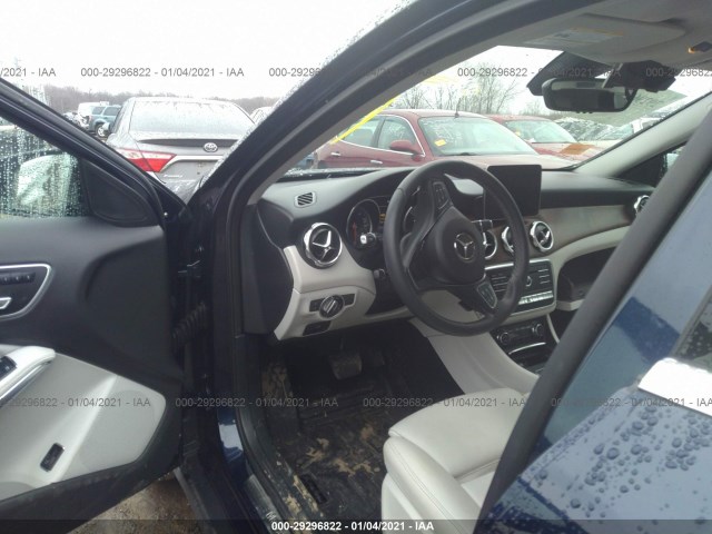 Photo 4 VIN: WDCTG4GB9JJ507878 - MERCEDES-BENZ GLA 