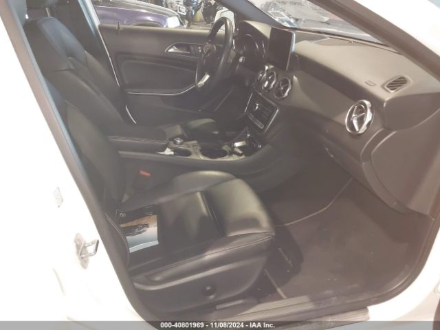 Photo 4 VIN: WDCTG4GB9KU010250 - MERCEDES-BENZ GLA-CLASS 