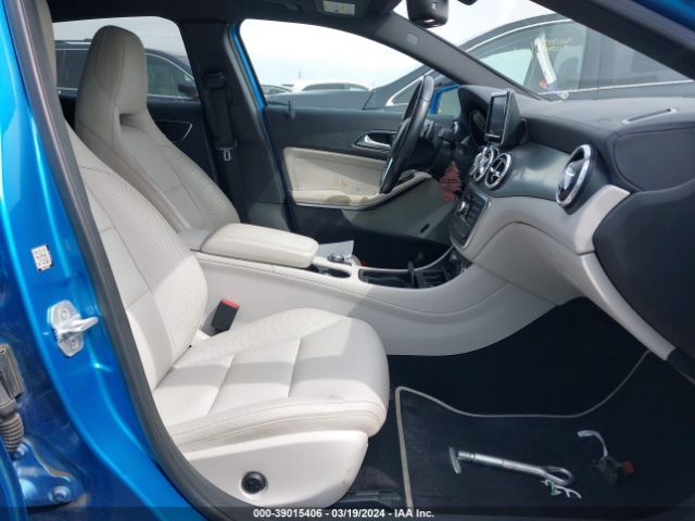 Photo 4 VIN: WDCTG4GBXFJ081562 - MERCEDES-BENZ GLA 250 