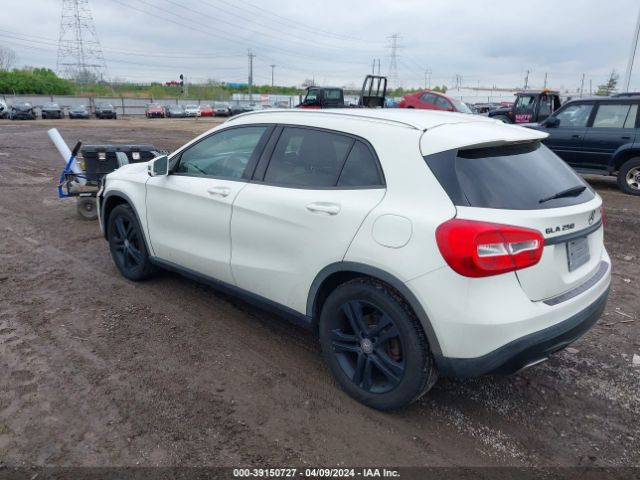 Photo 2 VIN: WDCTG4GBXFJ089239 - MERCEDES-BENZ GLA 250 