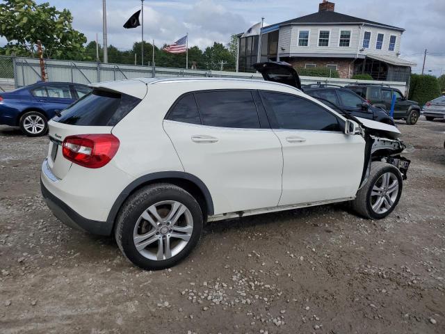 Photo 2 VIN: WDCTG4GBXJJ369672 - MERCEDES-BENZ GLA 250 4M 