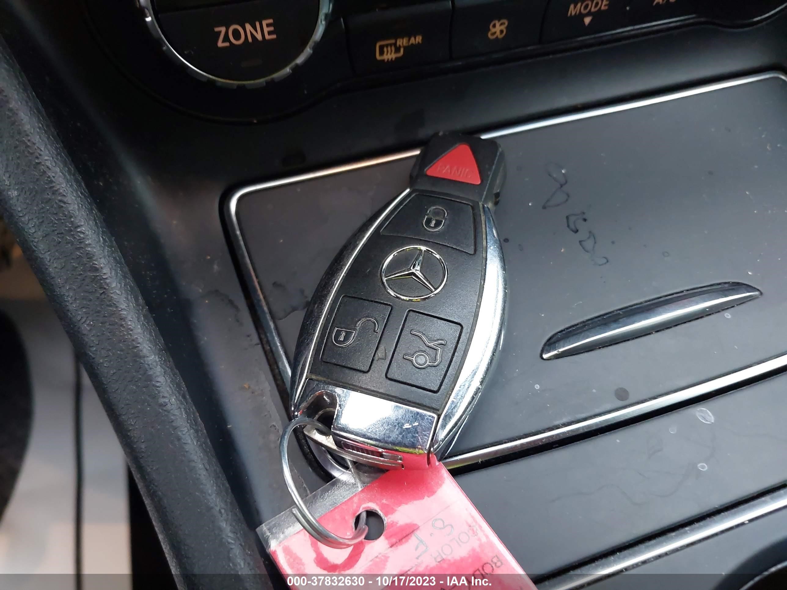 Photo 10 VIN: WDCTG4GBXJJ454057 - MERCEDES-BENZ GLA-KLASSE 