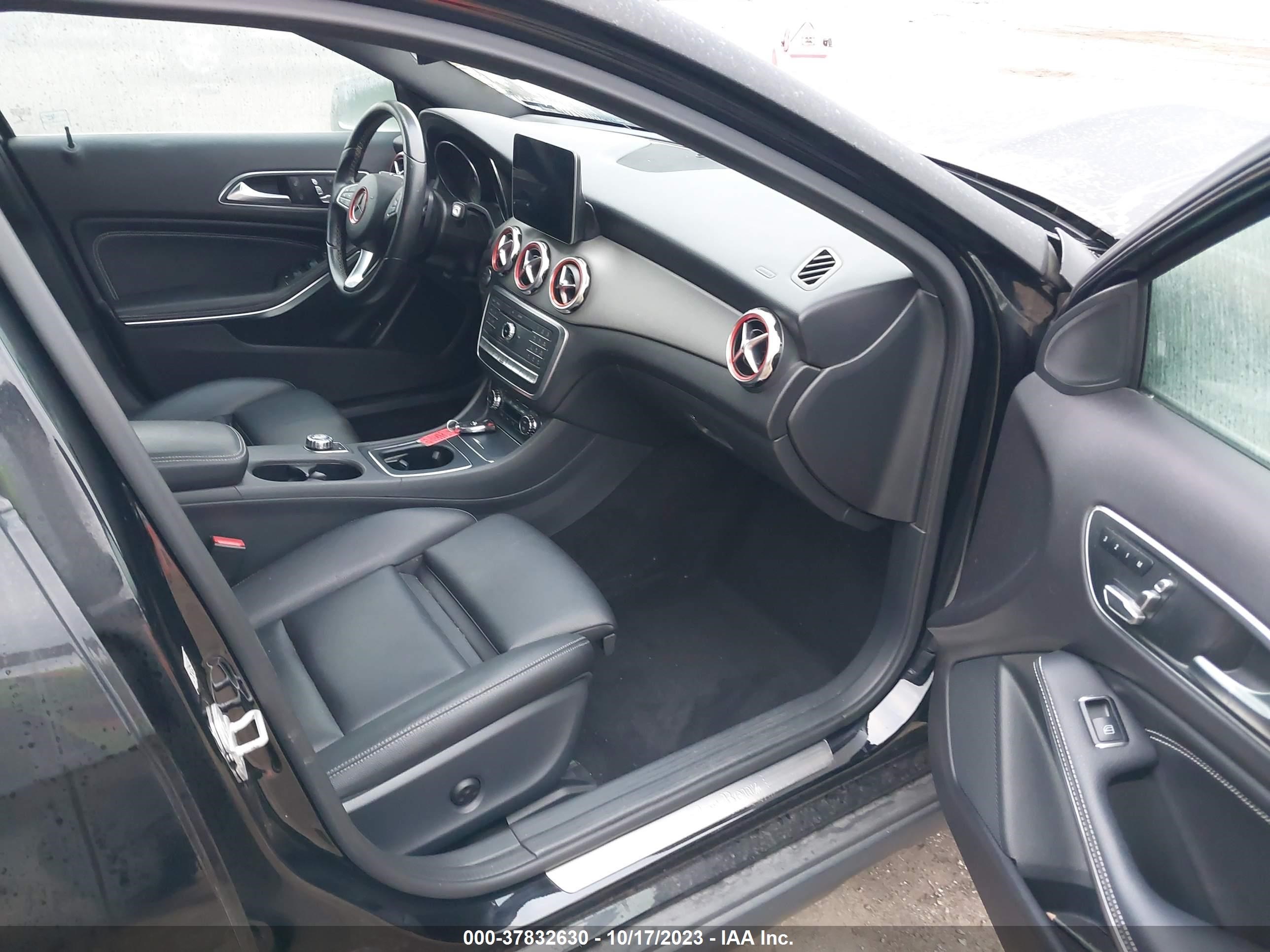 Photo 4 VIN: WDCTG4GBXJJ454057 - MERCEDES-BENZ GLA-KLASSE 