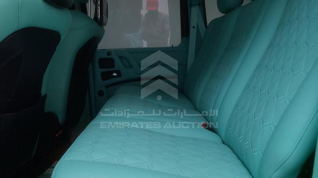 Photo 29 VIN: WDCYC7CF4FX230265 - MERCEDES G 63 