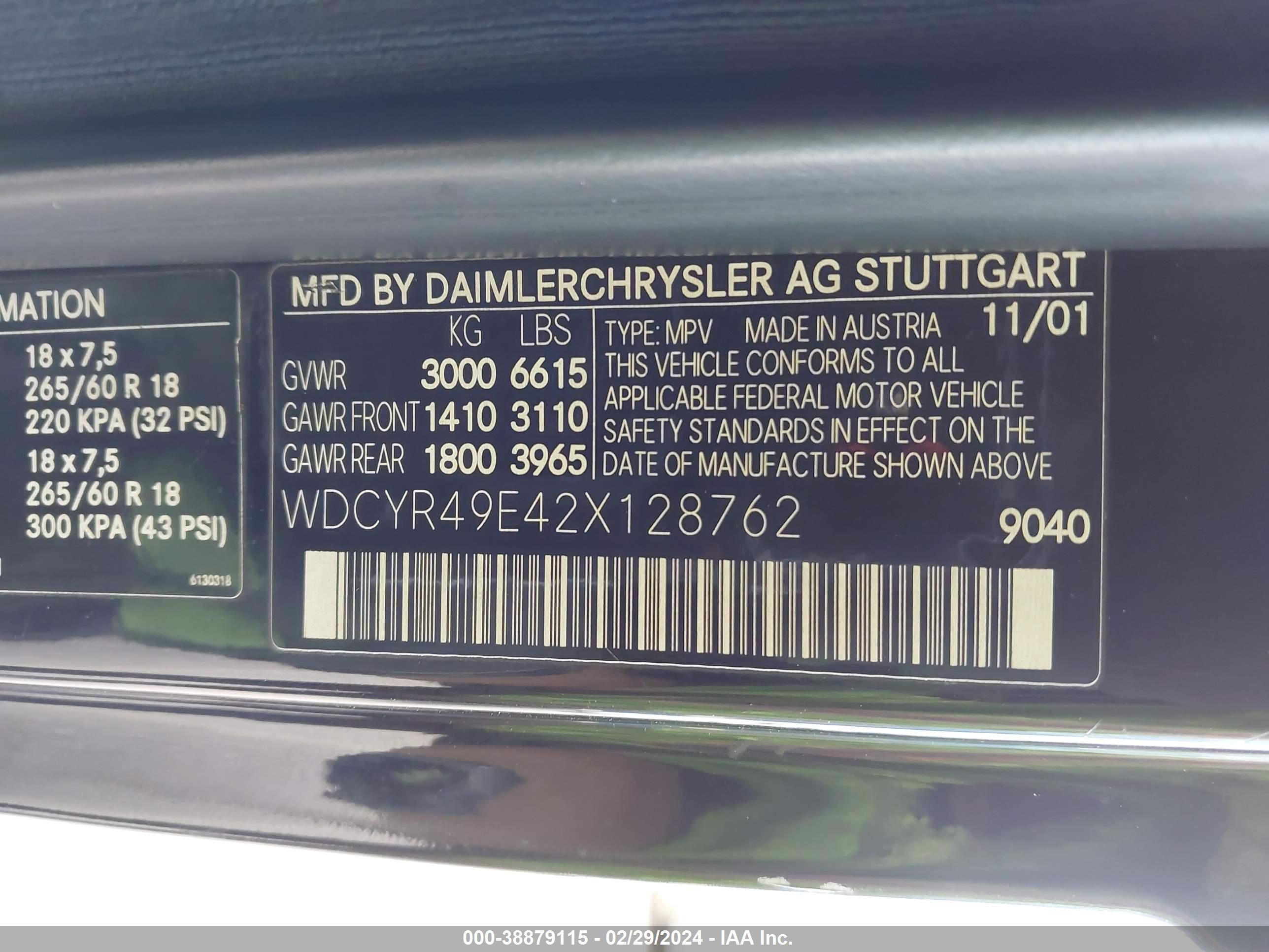 Photo 8 VIN: WDCYR49E42X128762 - MERCEDES-BENZ NULL 