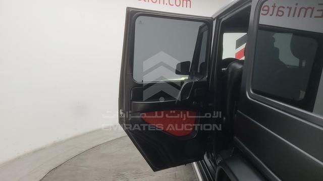 Photo 28 VIN: WDCYR70FX8X171129 - MERCEDES G 