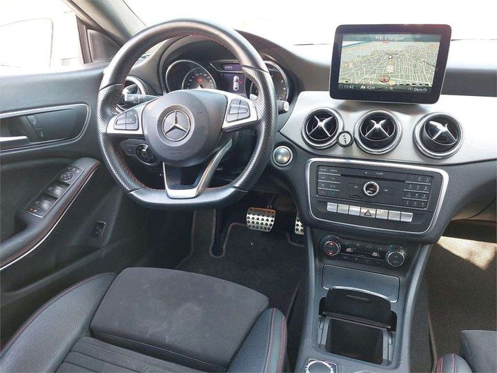 Photo 4 VIN: WDD1173031N543772 - MERCEDES-BENZ CLASSE CLA COUPE 