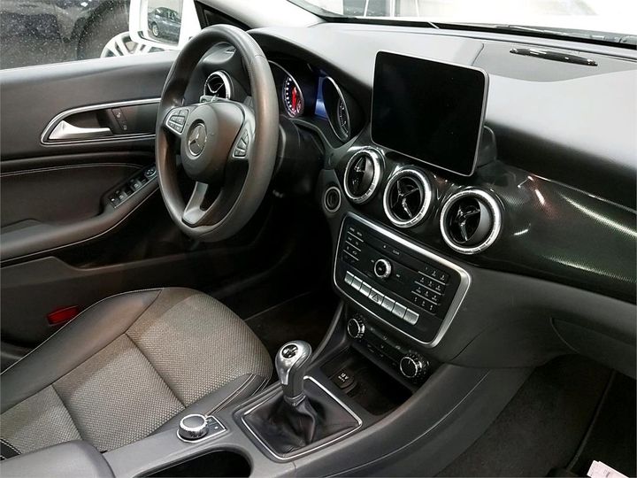 Photo 3 VIN: WDD1173081N429378 - MERCEDES-BENZ CLA 