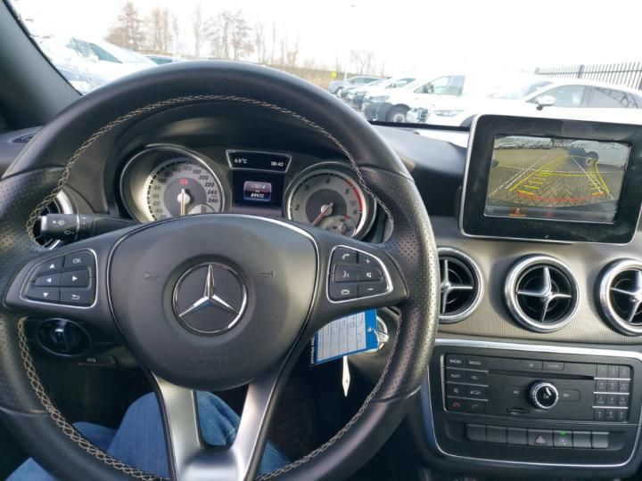 Photo 9 VIN: WDD1173121N369593 - MERCEDES-BENZ CLA 