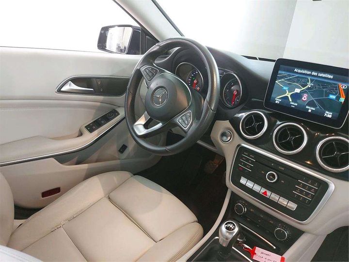 Photo 3 VIN: WDD1173121N520927 - MERCEDES-BENZ CLA 