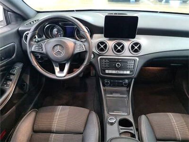 Photo 8 VIN: WDD1173421N682109 - MERCEDES-BENZ CLA 