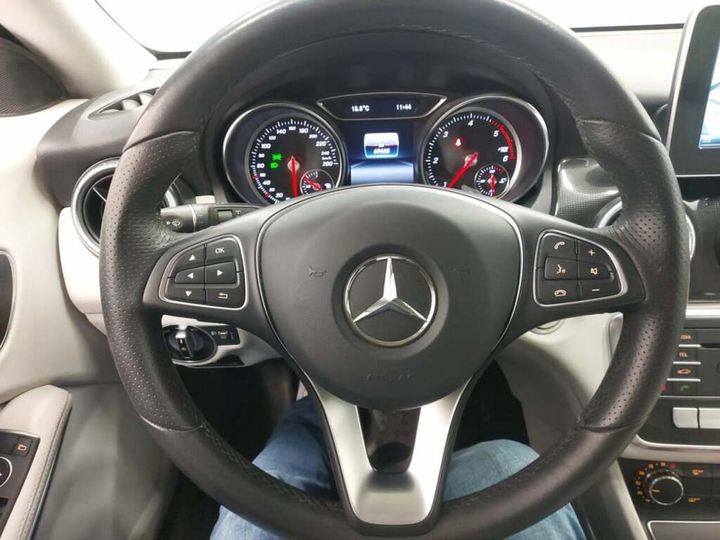 Photo 10 VIN: WDD1179121N667486 - MERCEDES-BENZ CLA 