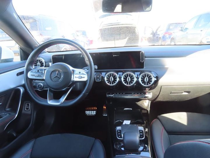 Photo 3 VIN: WDD1183471N018822 - MERCEDES-BENZ CLA 