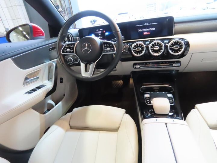 Photo 5 VIN: WDD1183471N075663 - MERCEDES-BENZ CLA 