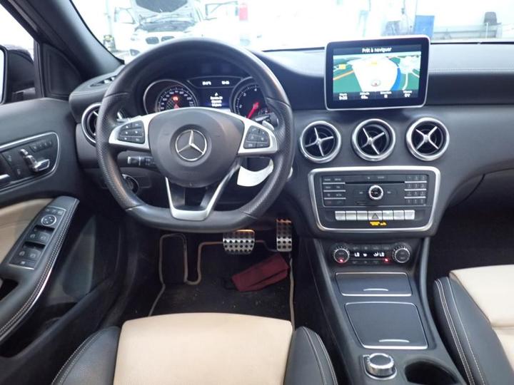 Photo 6 VIN: WDD1760031J488349 - MERCEDES-BENZ CLASSE A 5P 