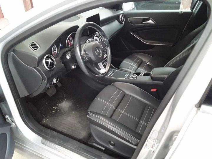 Photo 5 VIN: WDD1760051J549010 - MERCEDES-BENZ A 220 CDI 