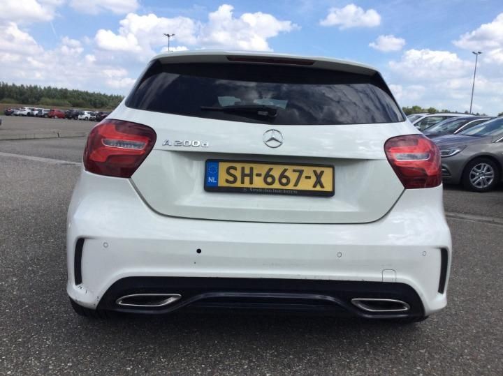 Photo 4 VIN: WDD1760081J526094 - MERCEDES-BENZ A-CLASS HATCHBACK 