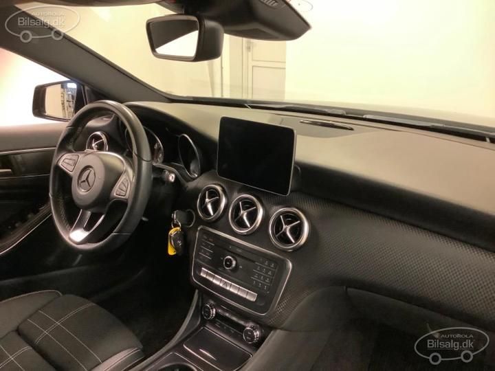 Photo 6 VIN: WDD1760081J543634 - MERCEDES-BENZ A-CLASS HATCHBACK 