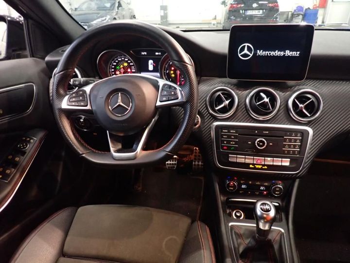 Photo 7 VIN: WDD1760081J683700 - MERCEDES-BENZ CLASSE A 5P 