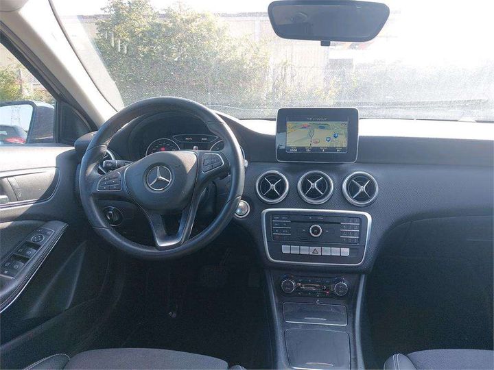 Photo 11 VIN: WDD1760111J607310 - MERCEDES-BENZ CLASSE A BERLINE 