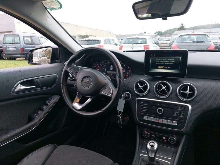 Photo 4 VIN: WDD1760111J665099 - MERCEDES-BENZ CLASSE A BERLINE 