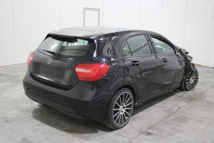 Photo 3 VIN: WDD1760121J204246 - MERCEDES-BENZ A-CLASS HATCHBACK 