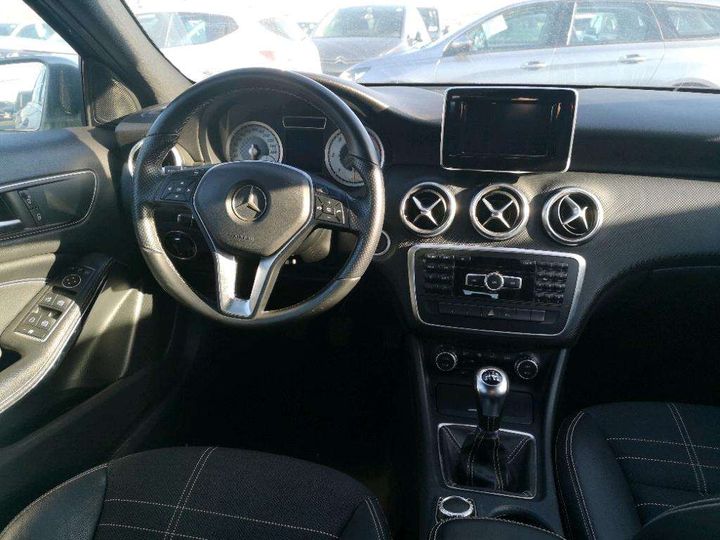 Photo 4 VIN: WDD1760121J316392 - MERCEDES-BENZ CLASSE A BERLINE 