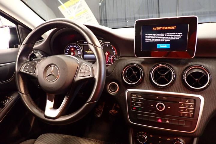 Photo 7 VIN: WDD1760121J460595 - MERCEDES-BENZ CLASSE A 