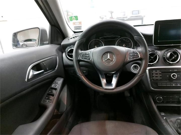 Photo 12 VIN: WDD1760121J528300 - MERCEDES-BENZ A 