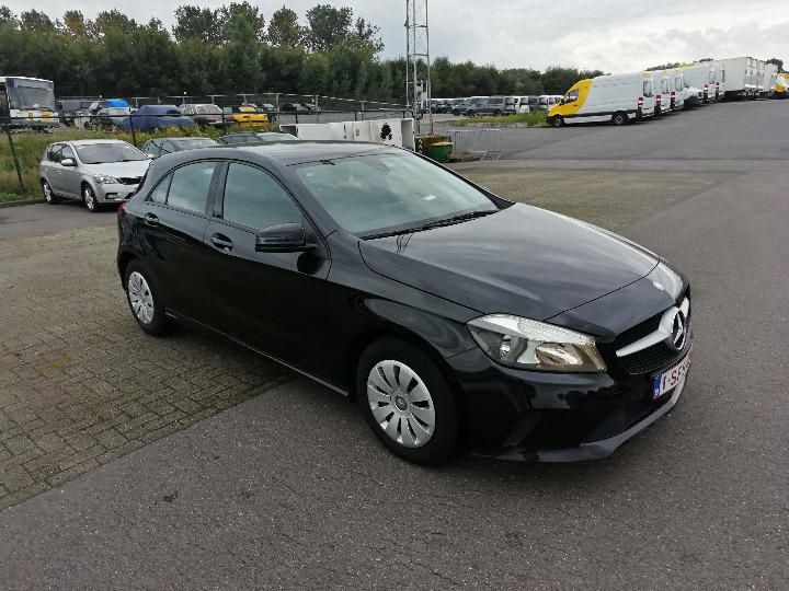 Photo 2 VIN: WDD1760121J611793 - MERCEDES-BENZ A-CLASS HATCHBACK 