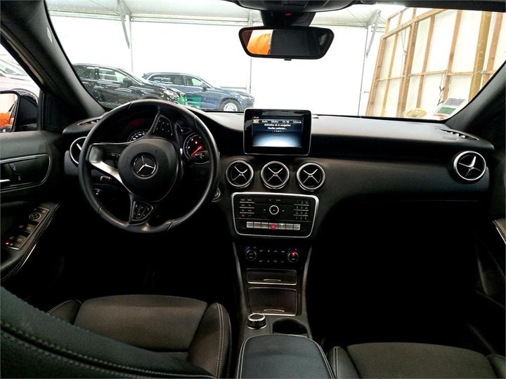 Photo 3 VIN: WDD1760121J636327 - MERCEDES-BENZ CLASSE A 