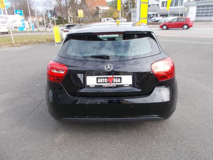 Photo 3 VIN: WDD1760121J638379 - MERCEDES-BENZ A-CLASS HATCHBACK 