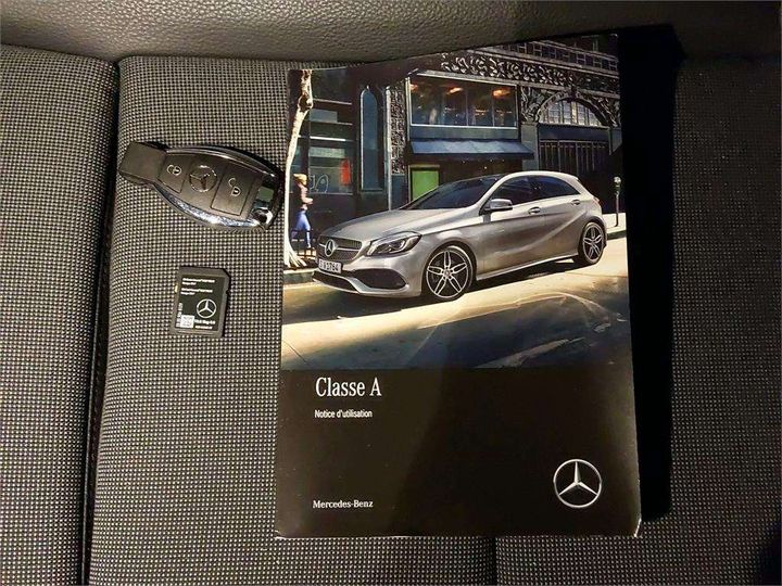 Photo 6 VIN: WDD1760121J656697 - MERCEDES-BENZ CLASSE A BERLINE 