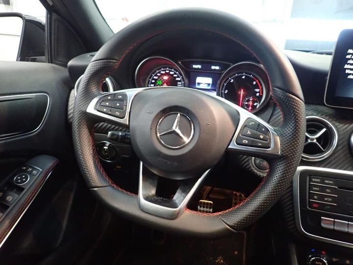 Photo 9 VIN: WDD1760121J697621 - MERCEDES-BENZ CLASSE A 