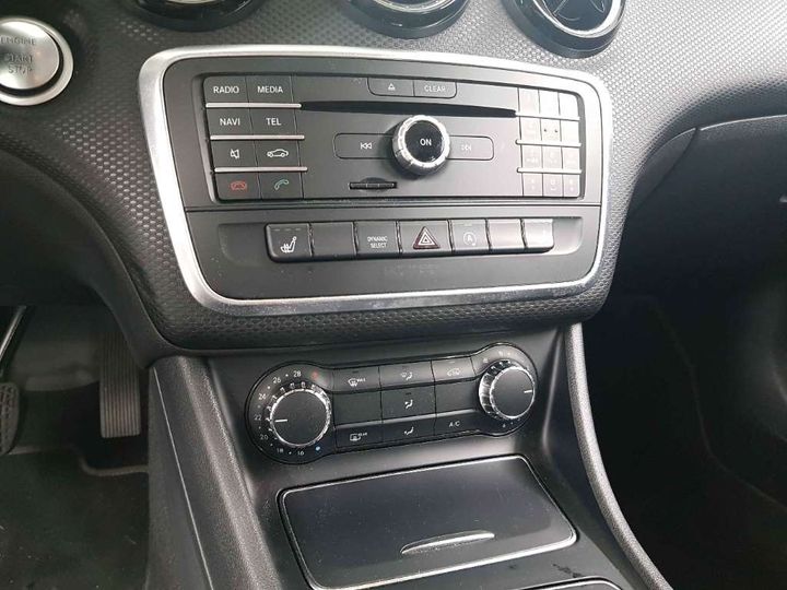 Photo 9 VIN: WDD1760411J656538 - MERCEDES-BENZ A-KLASSE 