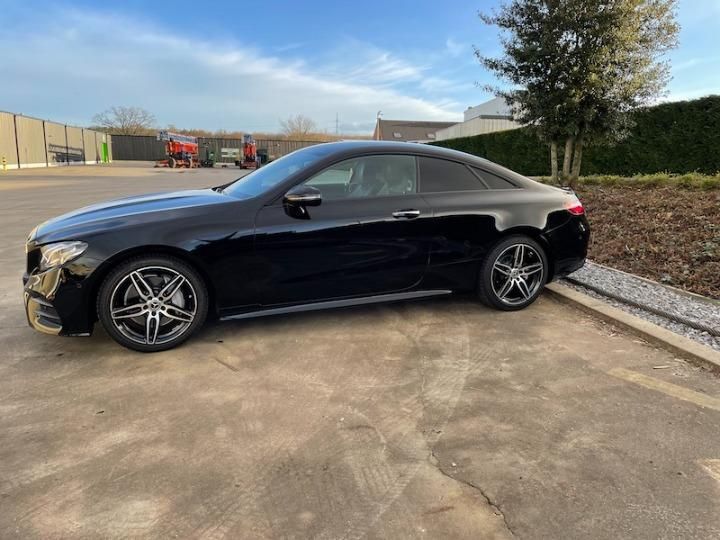 Photo 5 VIN: WDD1760421J359591 - MERCEDES-BENZ E-CLASS COUPE 