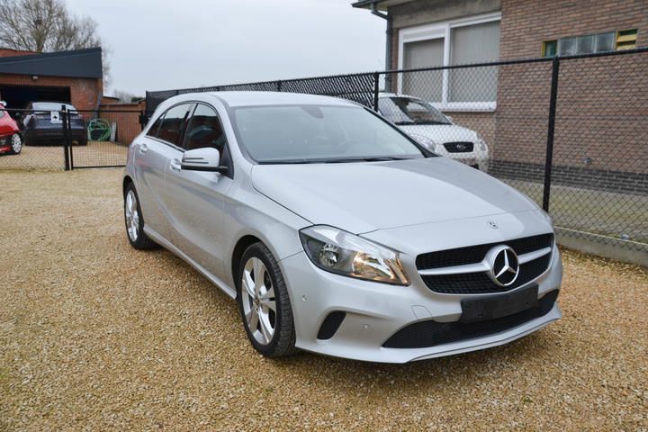 Photo 2 VIN: WDD1760421J746207 - MERCEDES-BENZ A180 HATCHBACK 