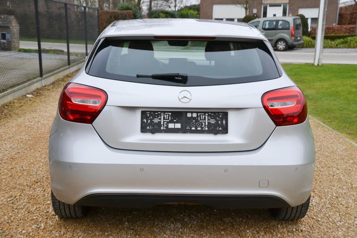 Photo 4 VIN: WDD1760421J746207 - MERCEDES-BENZ A180 HATCHBACK 