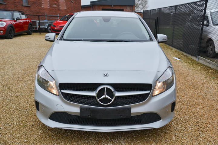 Photo 5 VIN: WDD1760421J746207 - MERCEDES-BENZ A180 HATCHBACK 