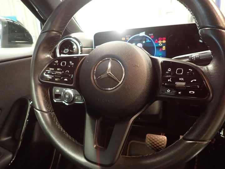 Photo 10 VIN: WDD1770031N004170 - MERCEDES-BENZ CLASSE A 