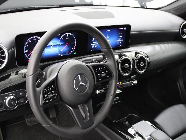 Photo 10 VIN: WDD1770031N109347 - MERCEDES-BENZ A-CLASS HATCHBACK 