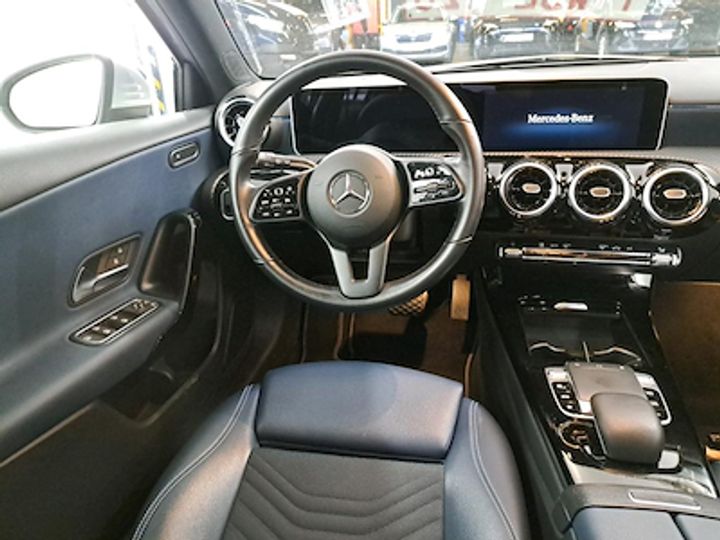 Photo 7 VIN: WDD1770841N112394 - MERCEDES-BENZ CLASSE A (W177) 