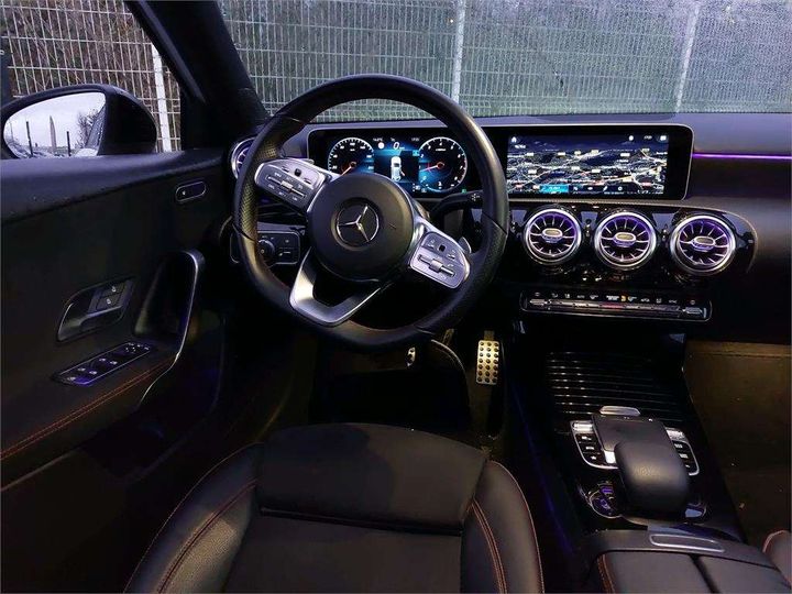 Photo 4 VIN: WDD1770871N015163 - MERCEDES-BENZ CLASSE A BERLINE 