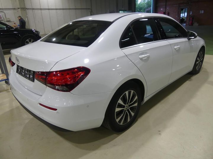 Photo 1 VIN: WDD1771031J165405 - MERCEDES-BENZ A SEDAN 